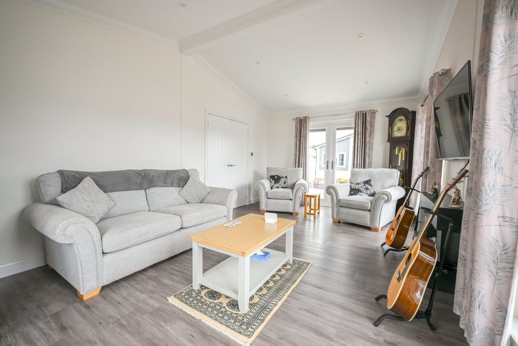Property photo 3 of 20 Hazelgrove Ewemove Saltburn-1