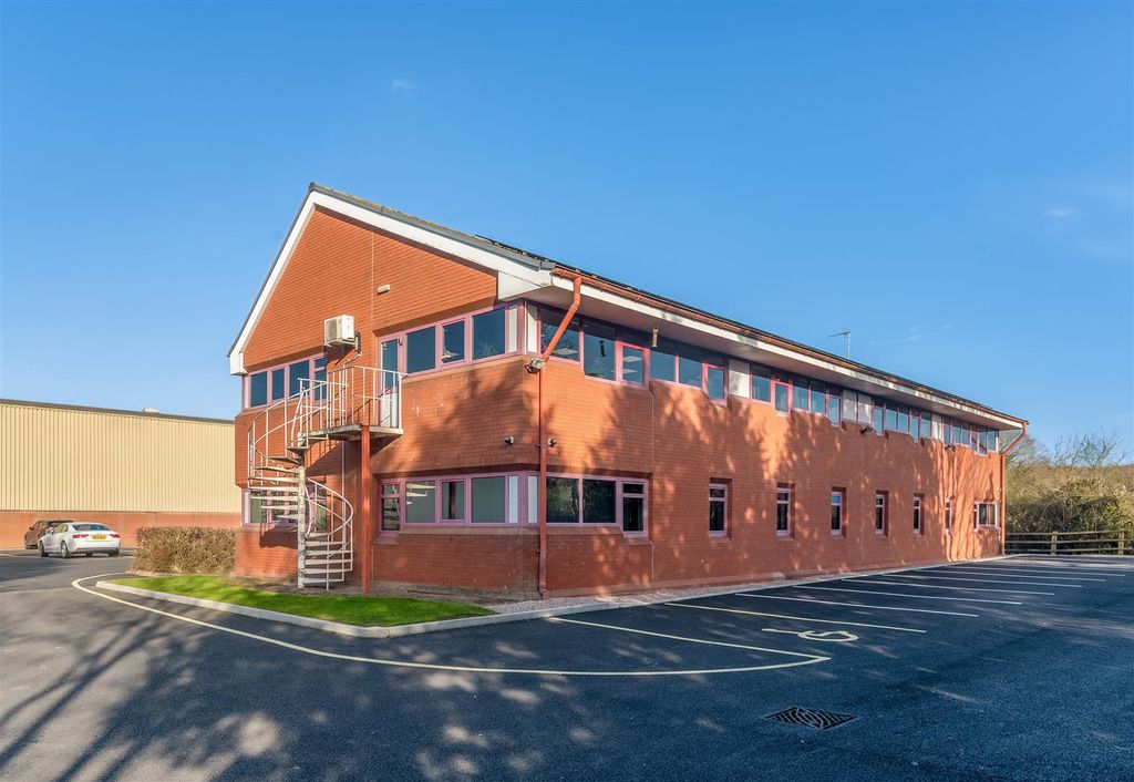 Property photo 3 of 7 3123 Severn Court Offices-2.Jpg