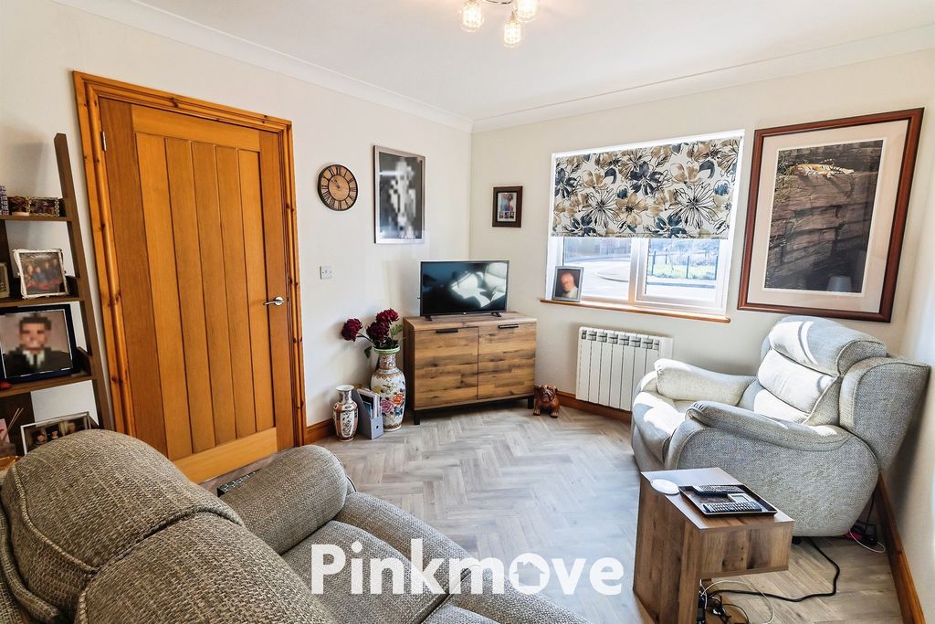Property photo 3 of 30