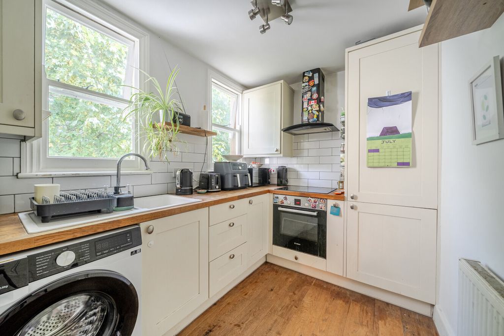 Property photo 3 of 16 1496958-9-6A6B2E6...