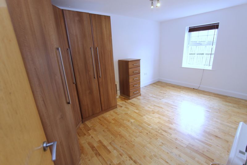 Property photo 3 of 10 Photo 7