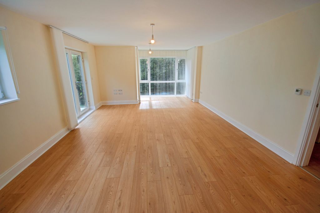 Property photo 2 of 13 Img_8937
