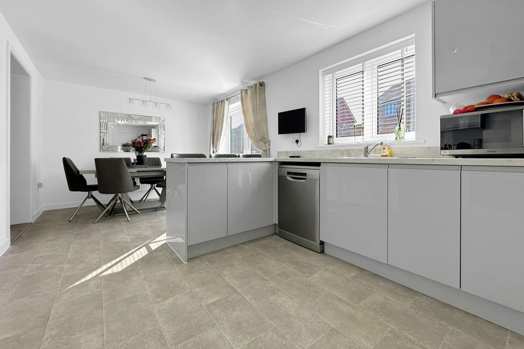 Property photo 3 of 19 Kitchen/Dining Room (Shot One)