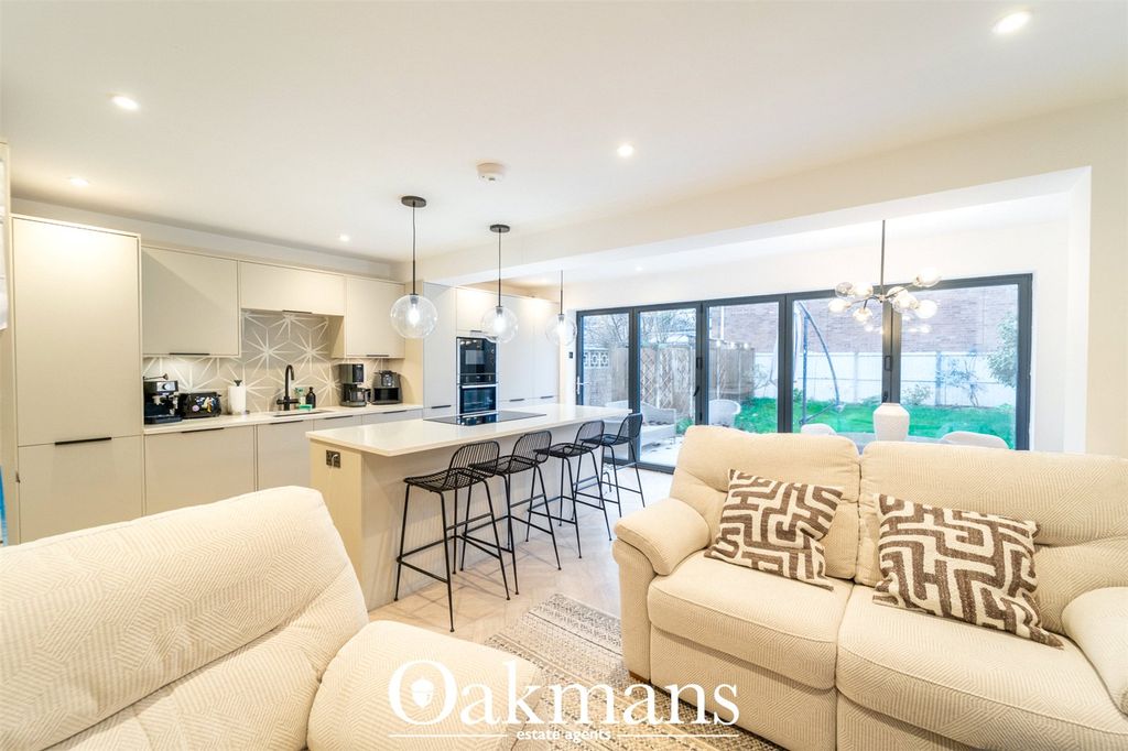 Property photo 2 of 27 Picture No. 08