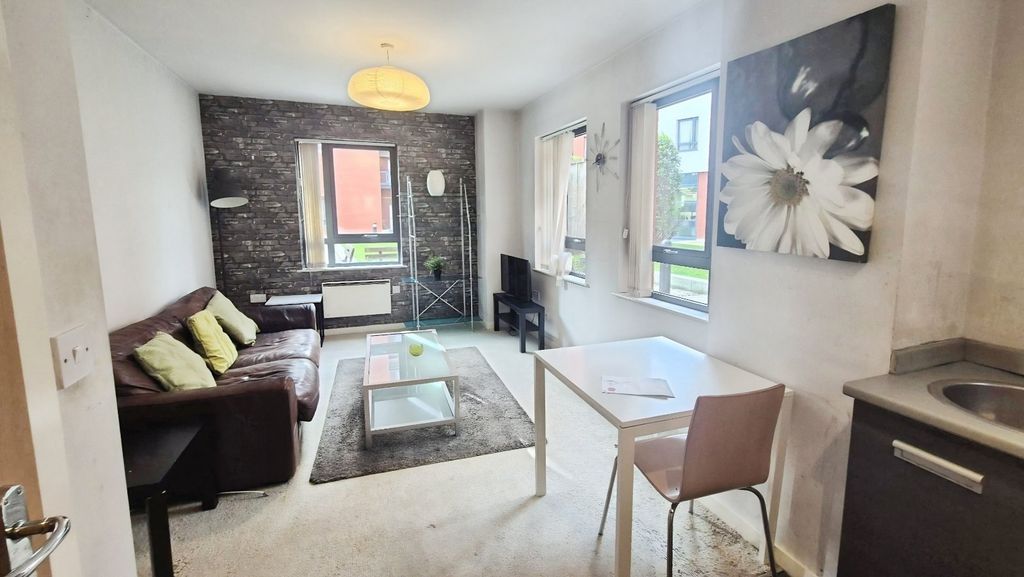 Property photo 3 of 9 Picture No. 24