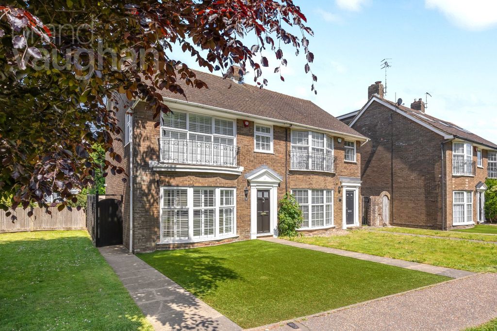 Property photo 1 of 22 Picture No. 20