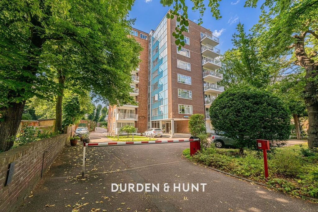 Property photo 1 of 26 Hollies-19.Jpg