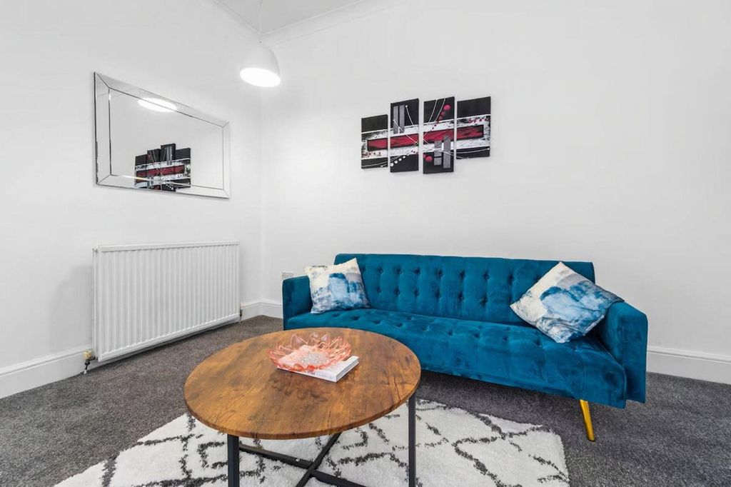 Property photo 1 of 19 Living Room