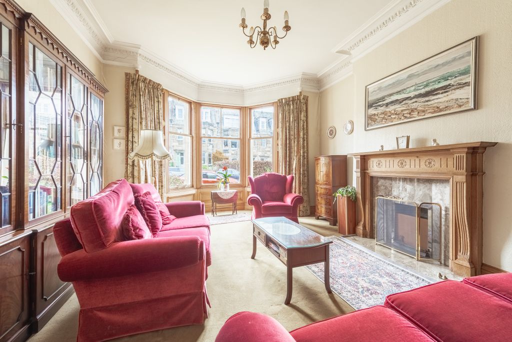 Property photo 2 of 30