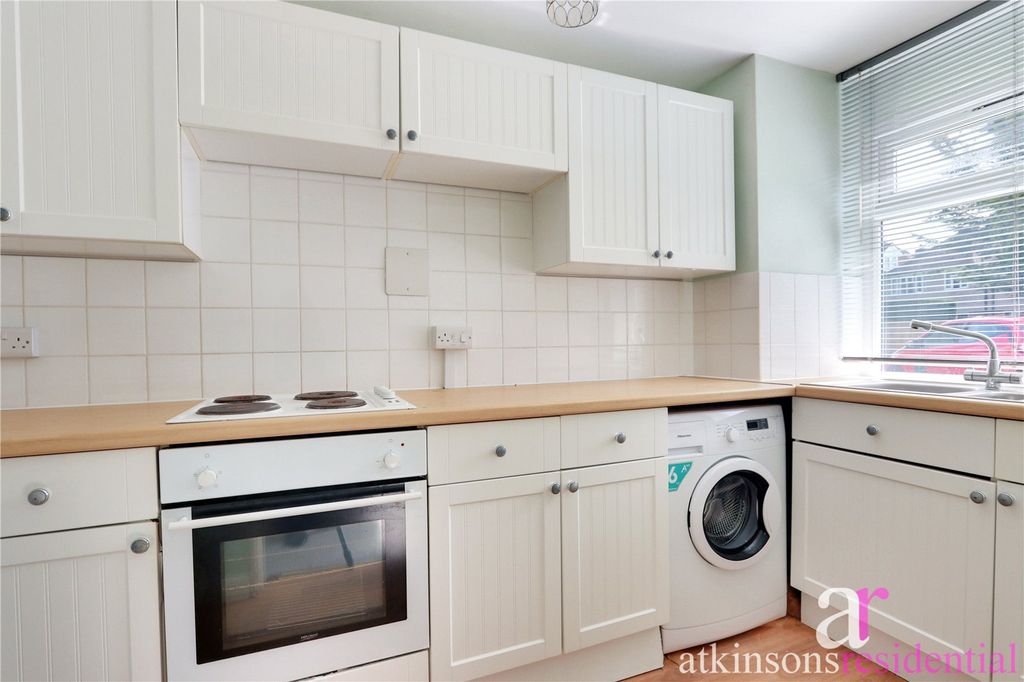 Property photo 3 of 12 Picture No. 04