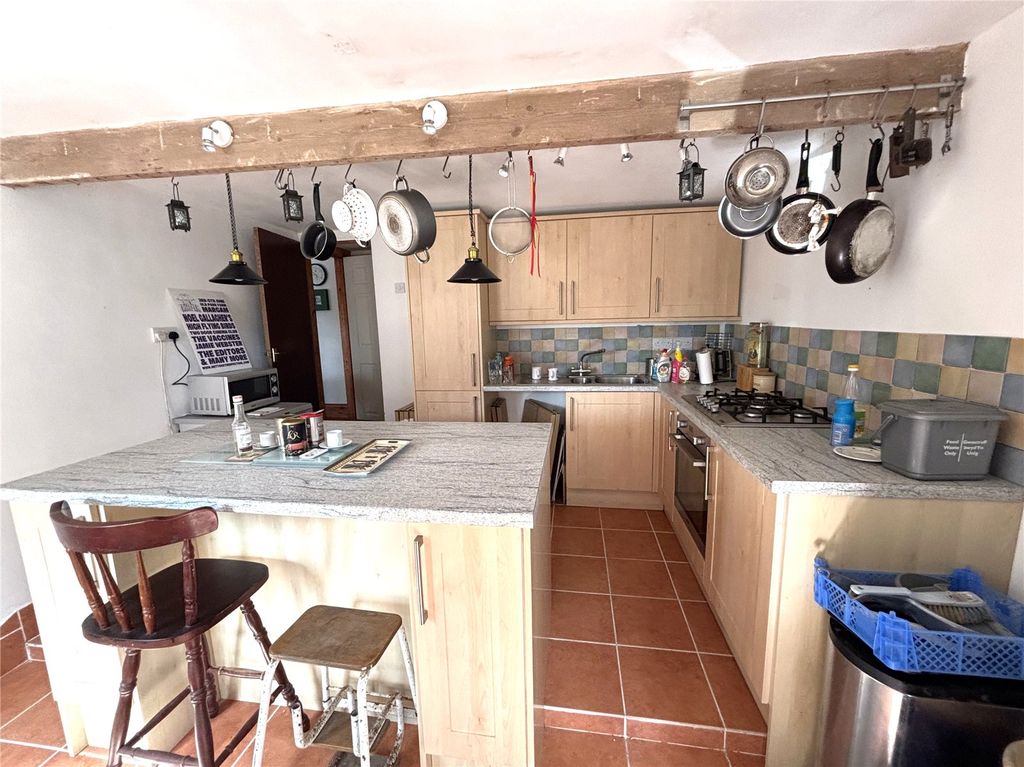 Property photo 2 of 22 Picture No. 02