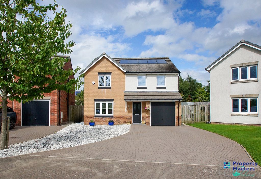 Property photo 1 of 23 4 Bedroom Detached For Sale