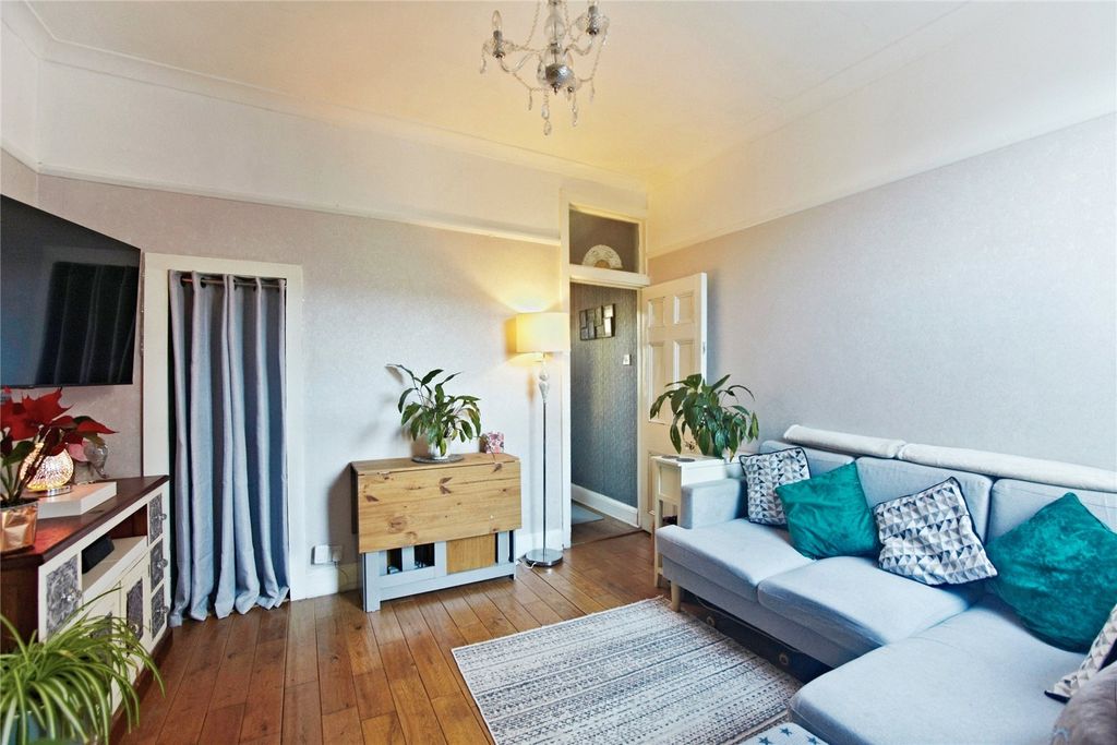 Property photo 1 of 15 Picture No. 61