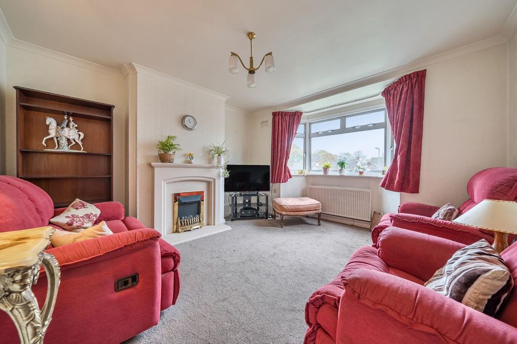 Property photo 1 of 14 1-69121Eb95B621-1372447-13-6911d876c0B0A-1.Jpg