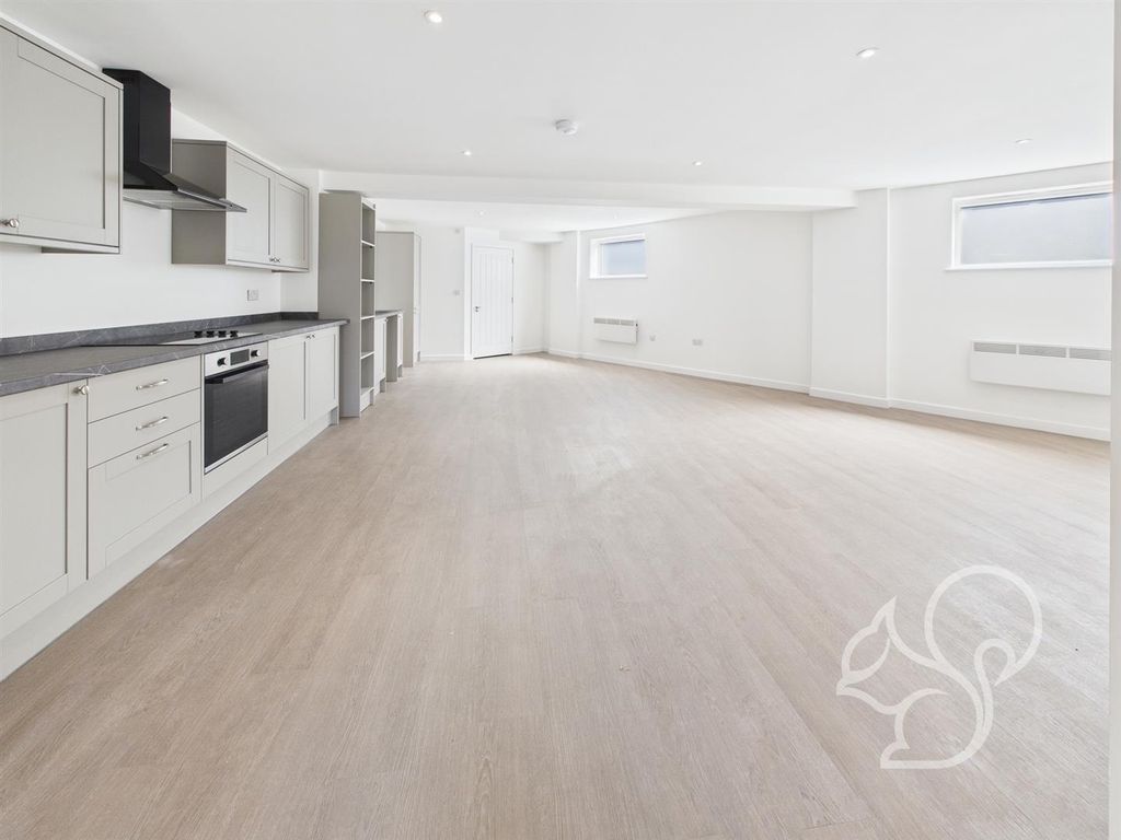 Property photo 2 of 12 Kitchen / Living Area