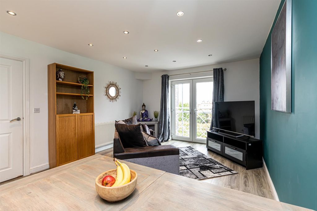 Property photo 2 of 13 Lounge Dining Room.Jpg