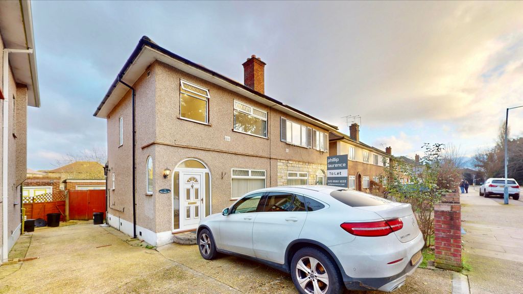 Property photo 1 of 31