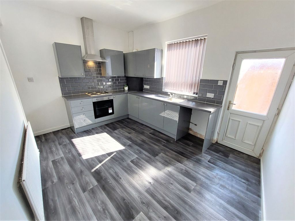 Property photo 1 of 13 Kitchen