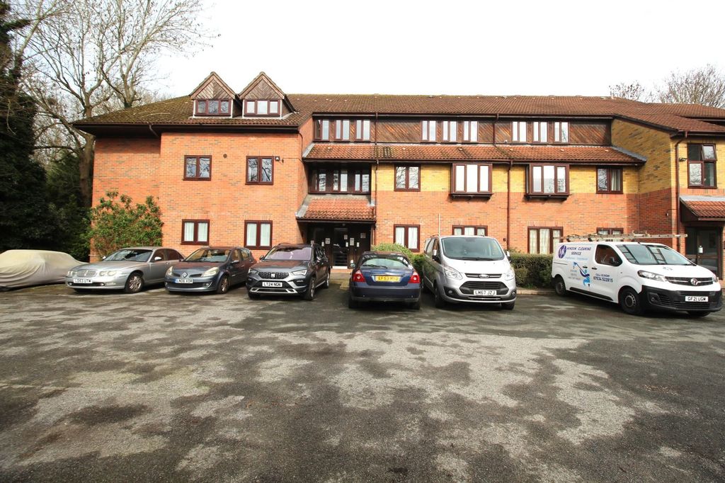 Property photo 1 of 4