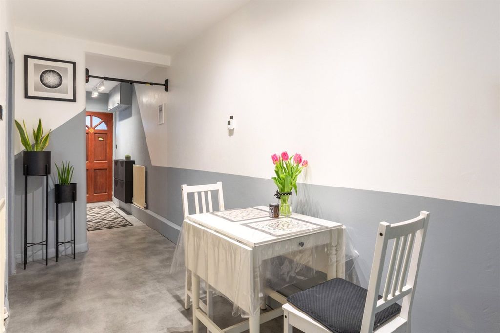 Property photo 3 of 16 Picture No. 01