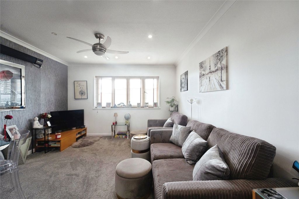 Property photo 3 of 16 Picture No. 26