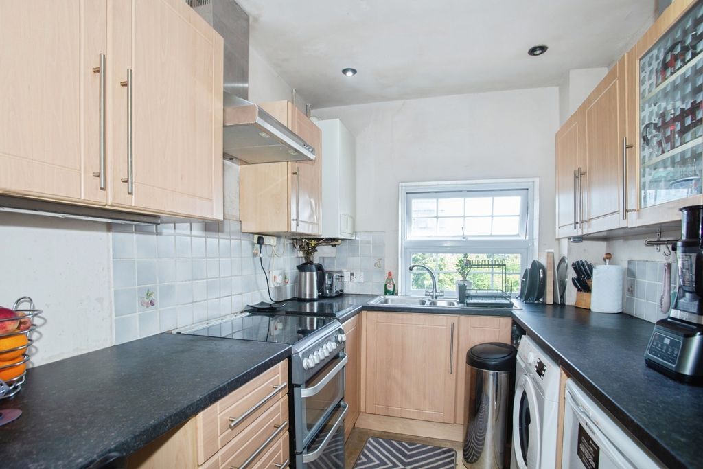 Property photo 3 of 13 Pbox-Img.Jpg