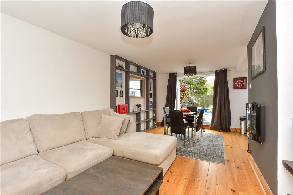 Property photo 1 of 12 Lounge/Dining Area