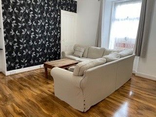 Property photo 3 of 11 Photo 3