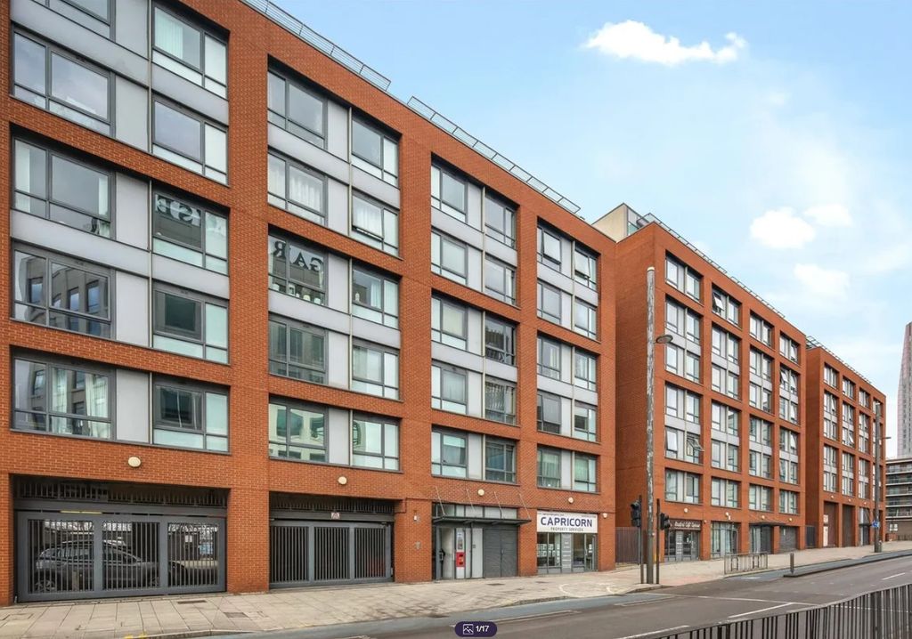 Property photo 2 of 19