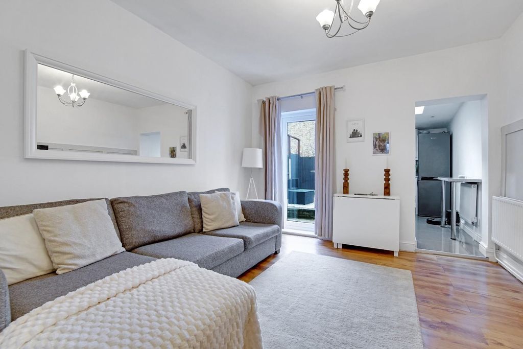 Property photo 1 of 18 07-0B7Fdsc05211.Jpg