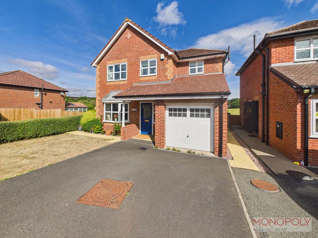 Property photo 1 of 27