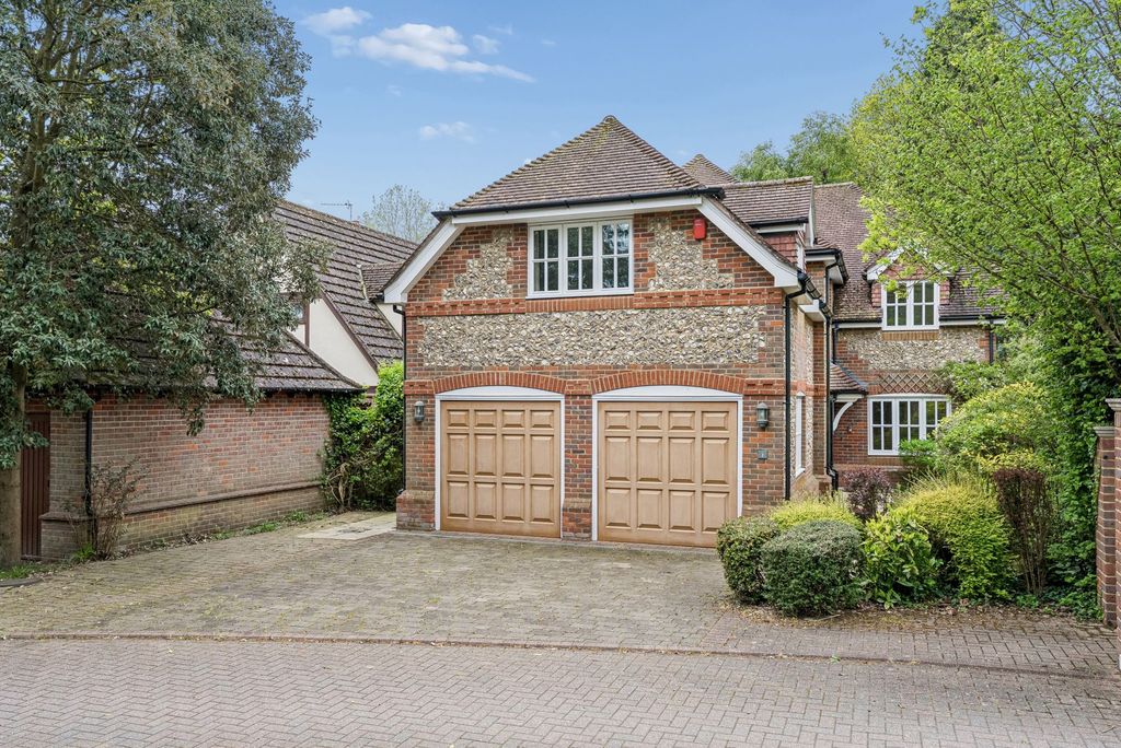 Property photo 1 of 36