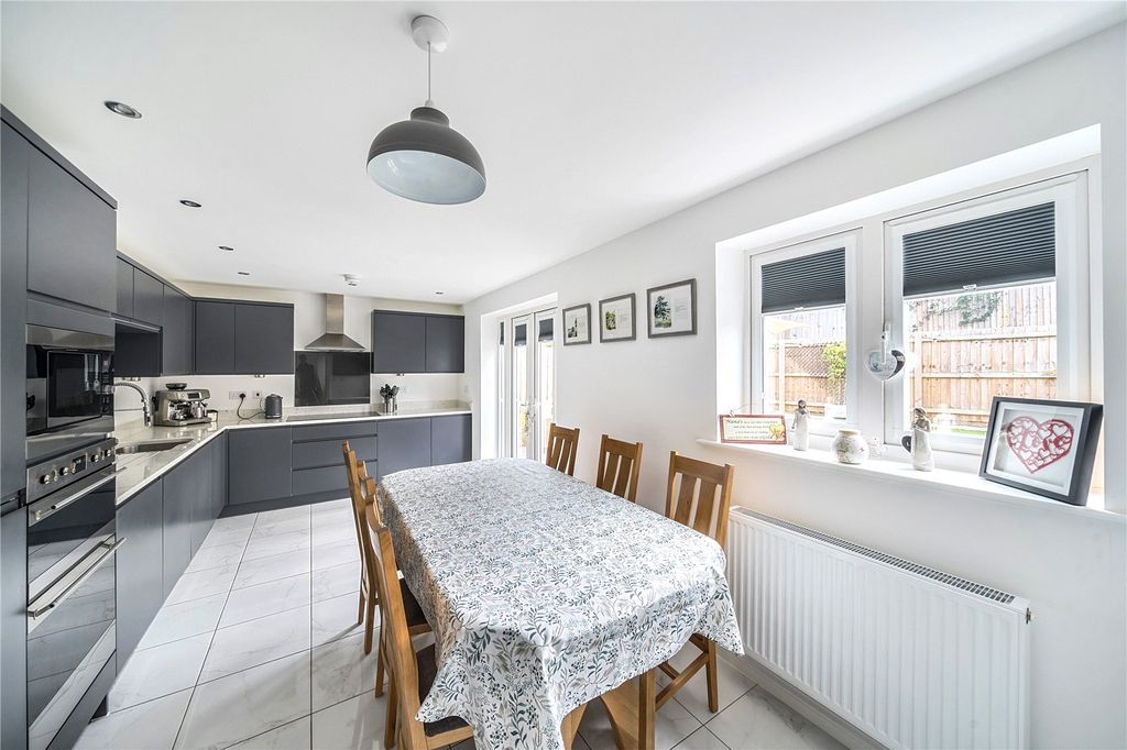 Property photo 3 of 24 Picture No. 08