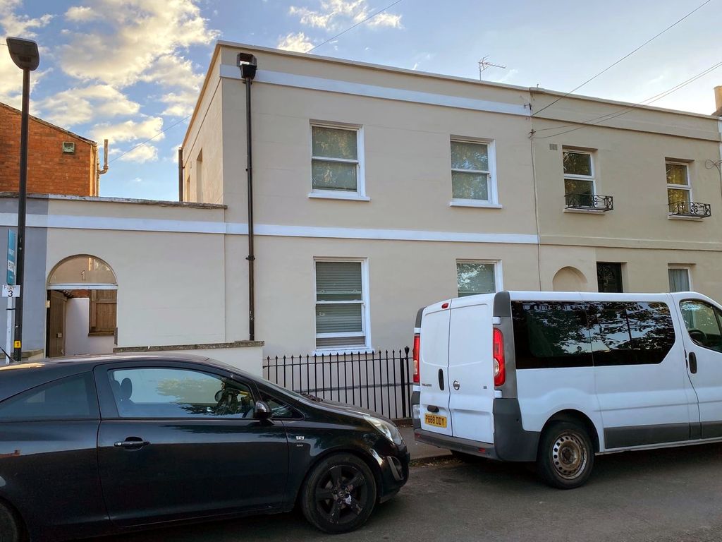 Property photo 1 of 11 3333333