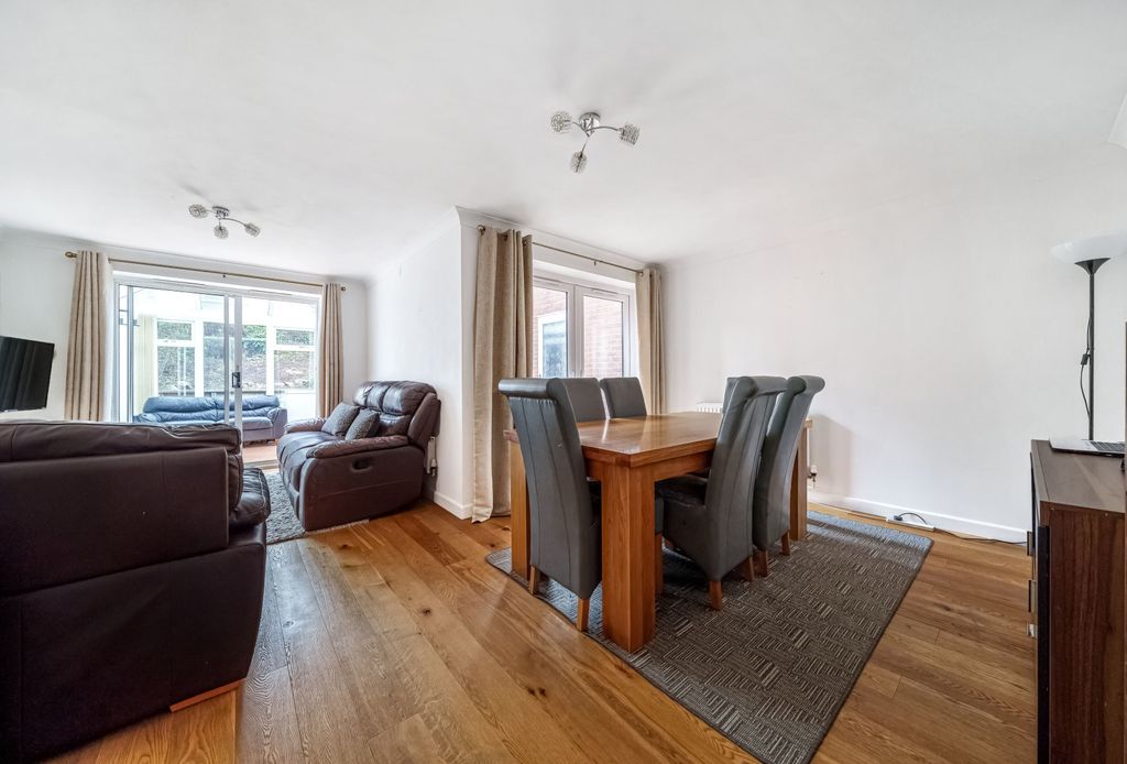 Property photo 3 of 18 1040112 (3)c.Jpg