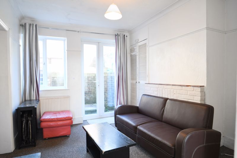 Property photo 3 of 10 Photo 12