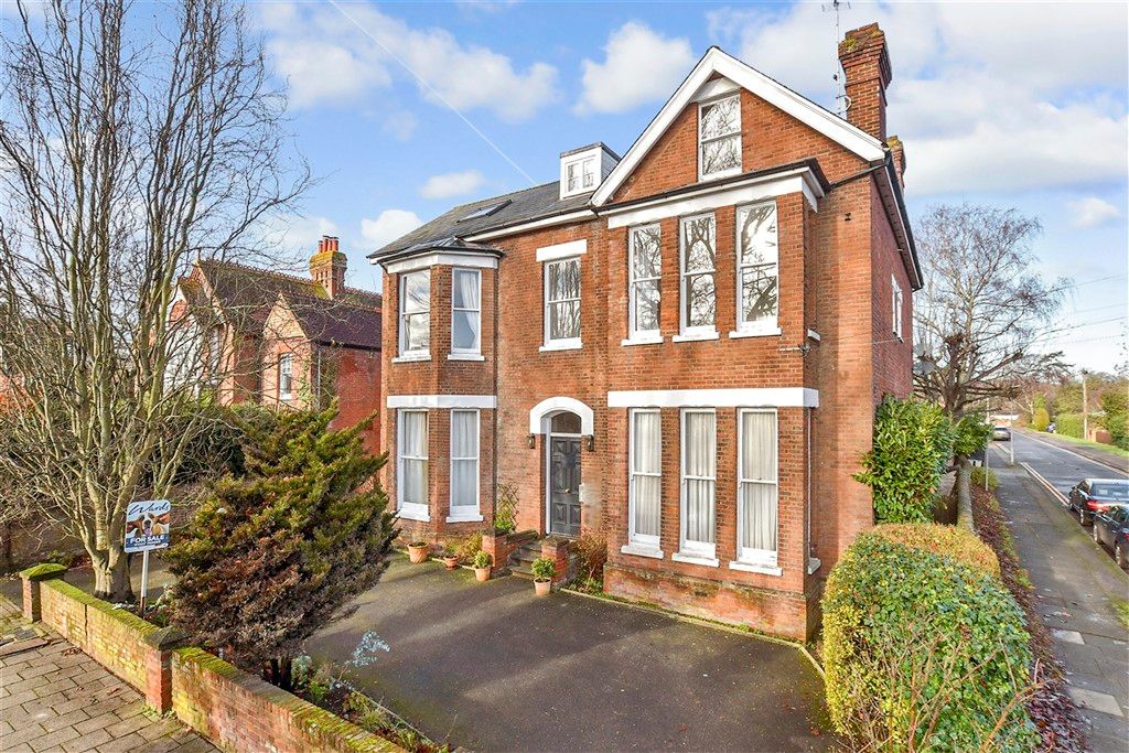 Property photo 1 of 13 External (Web)