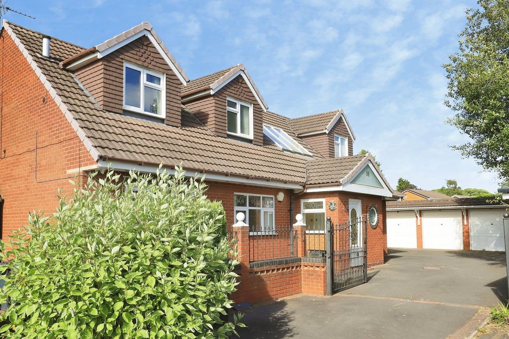 Property photo 1 of 49