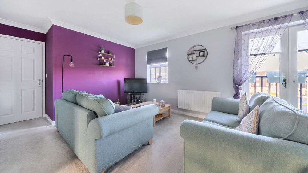 Property photo 3 of 12