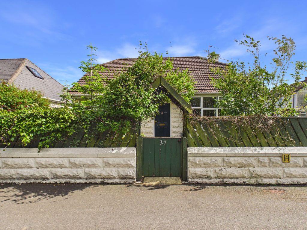 Property photo 1 of 14 External