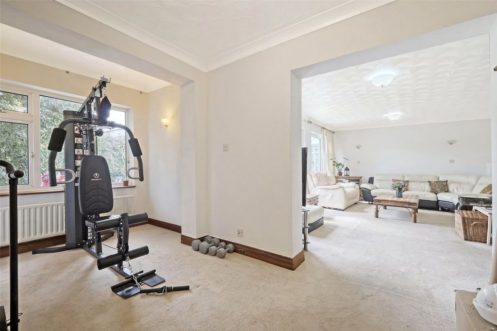 Property photo 2 of 18 Picture No. 19