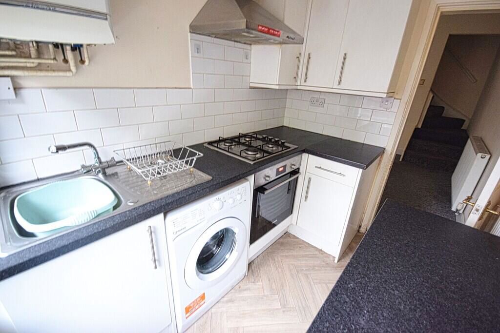 Property photo 3 of 11