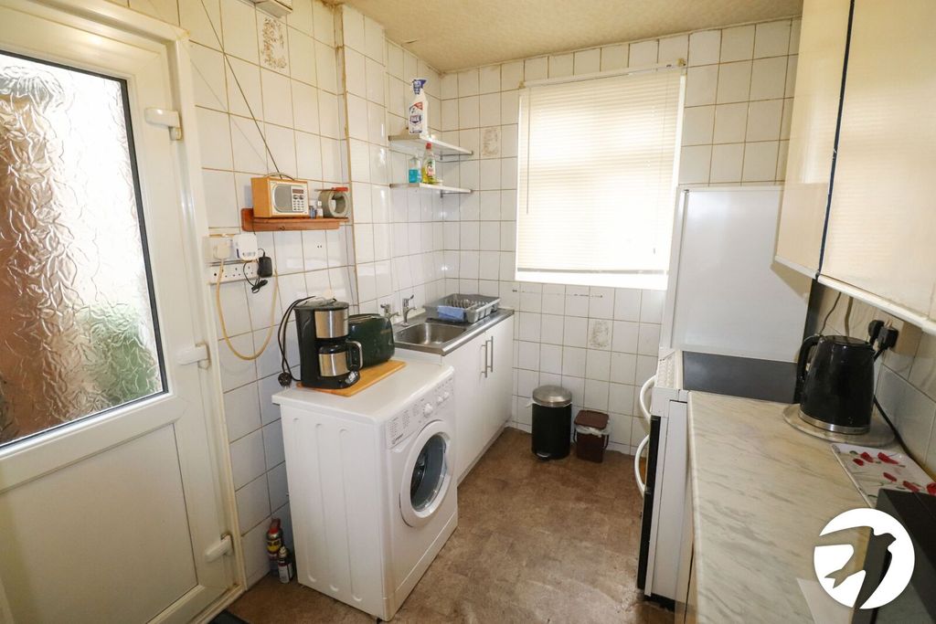 Property photo 3 of 14 Picture No. 06