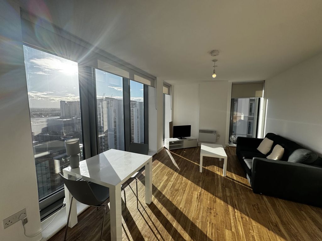 Property photo 2 of 16 407Media7464595Img_6843.Jpg