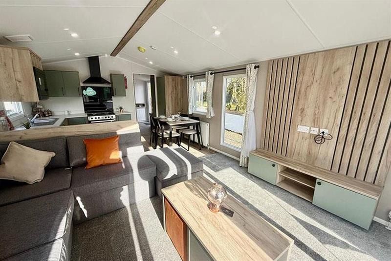 Property photo 3 of 9 007880 2 20260219 00.Jpeg