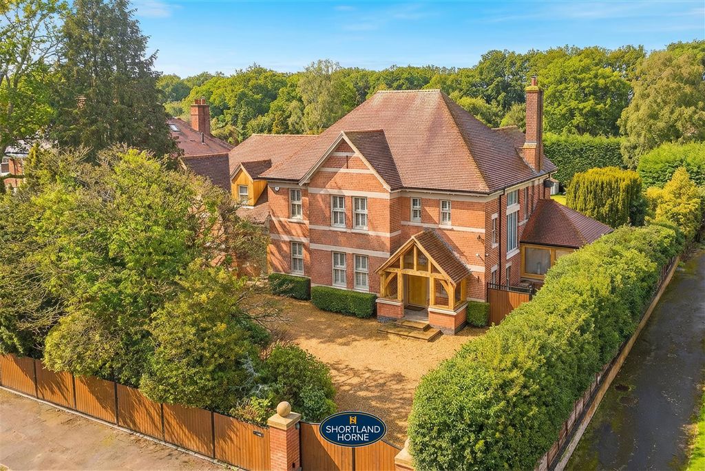 Property photo 1 of 77 Front.Jpg