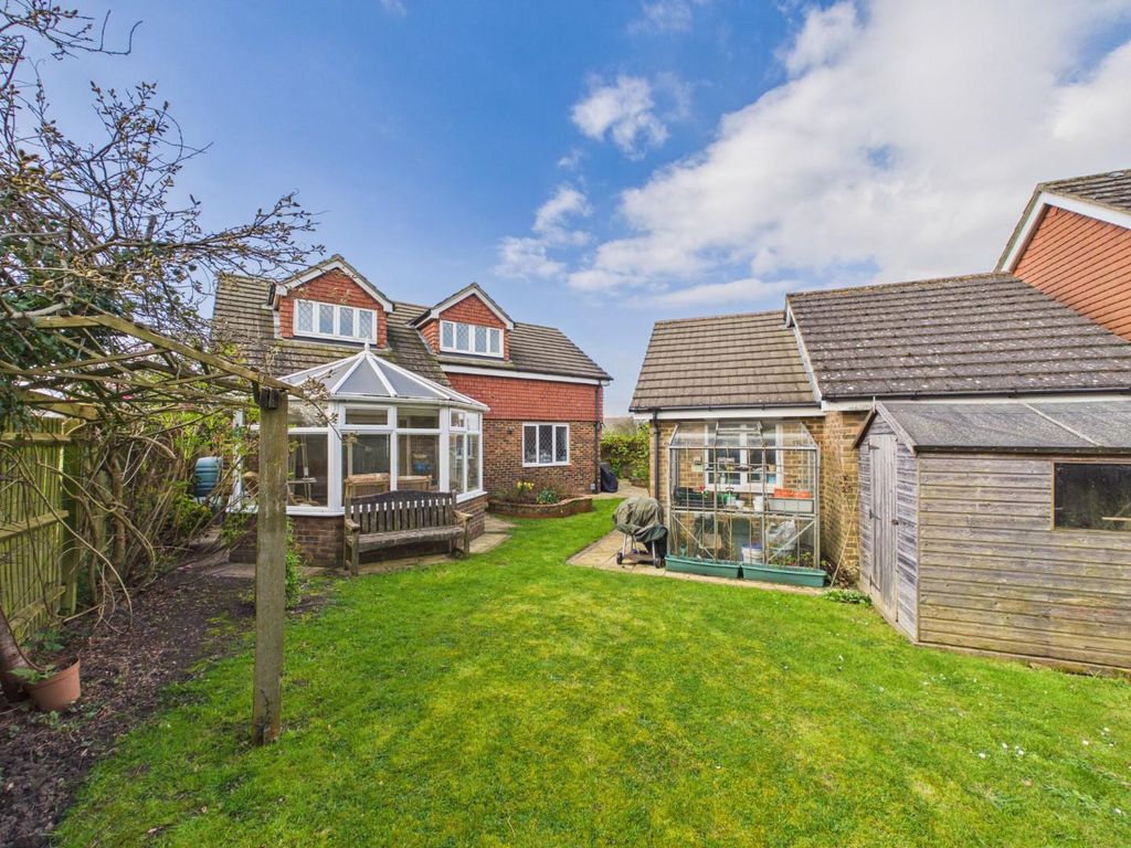 Property photo 2 of 20 Cam05010G0-Pr0062-Still032.Jpg