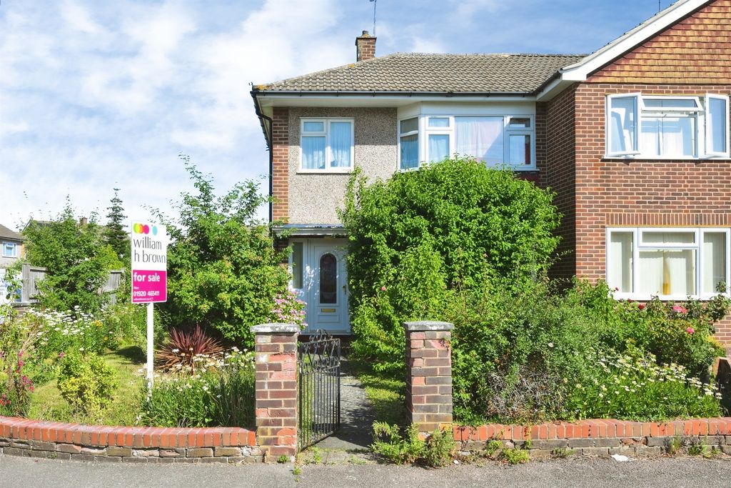 Property photo 1 of 16