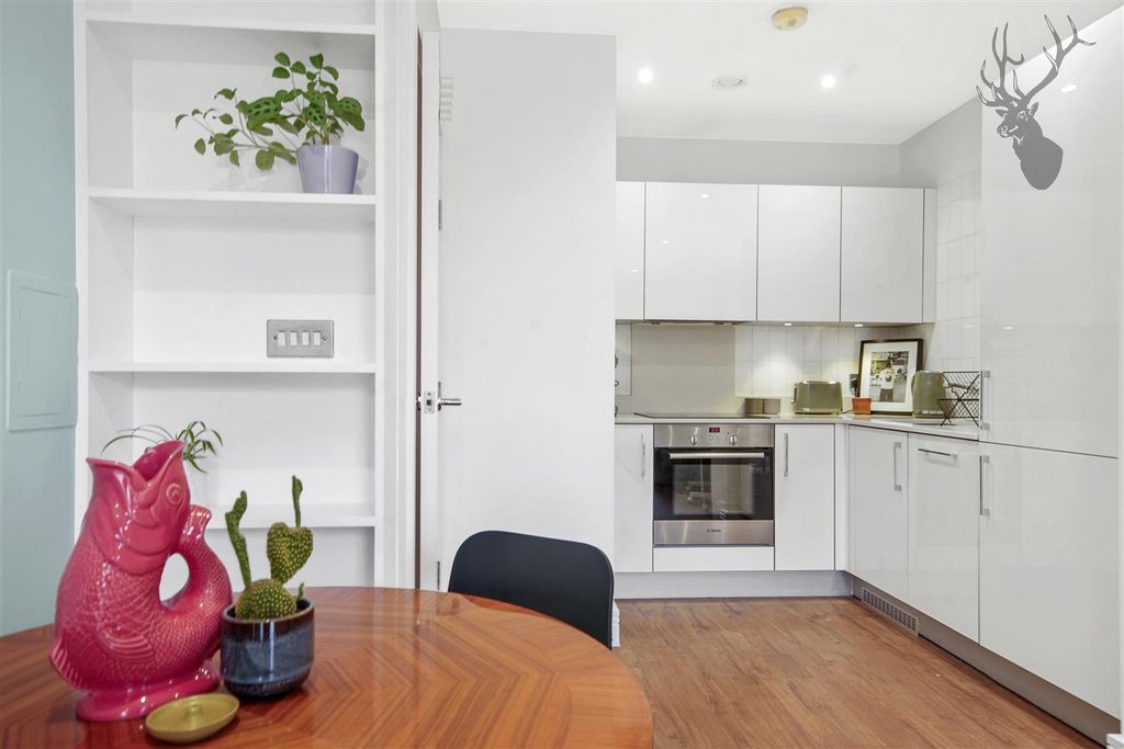 Property photo 3 of 19