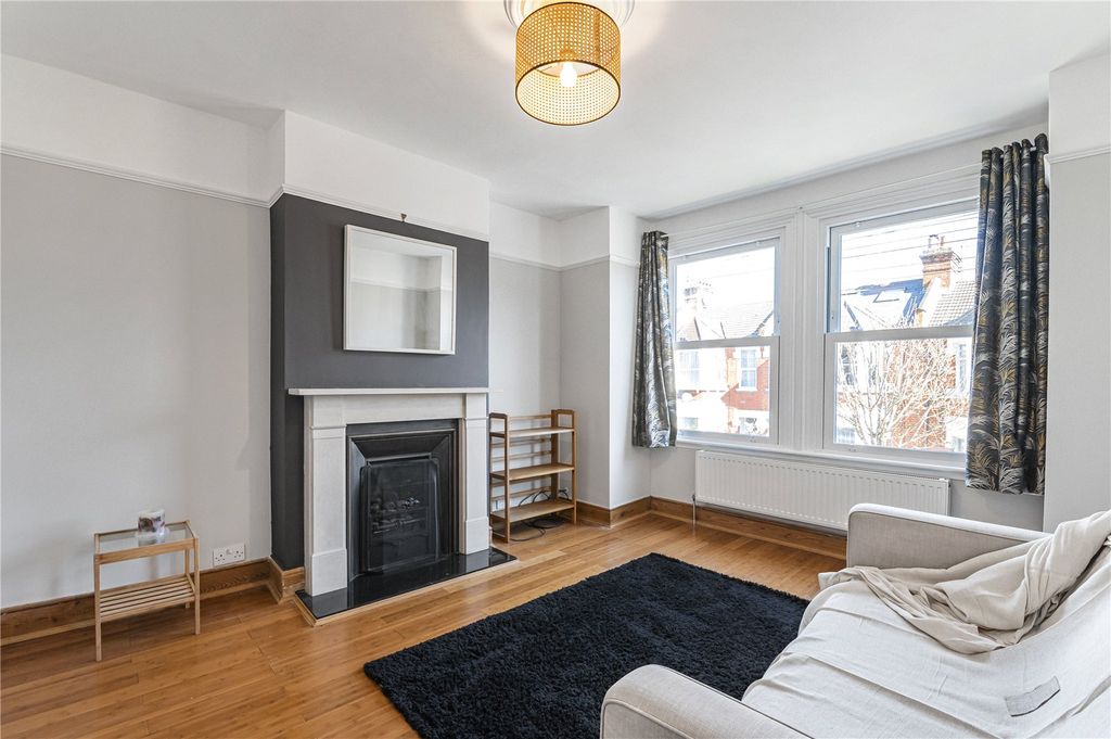 Property photo 2 of 19 Picture No. 57